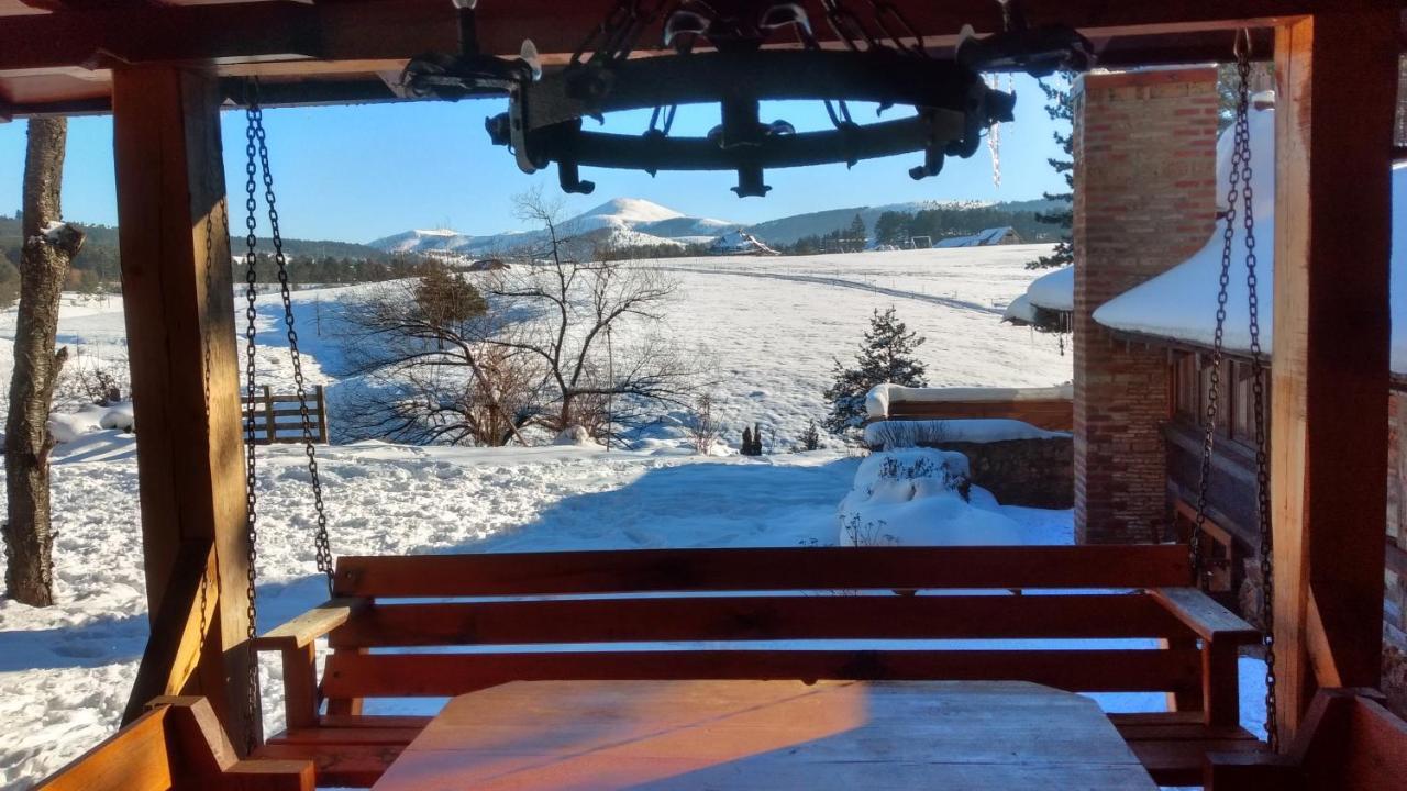 Apartments Carevo Polje Zlatibor Eksteriør bilde